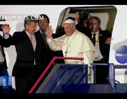 El Papa Francisco se despide de Perú