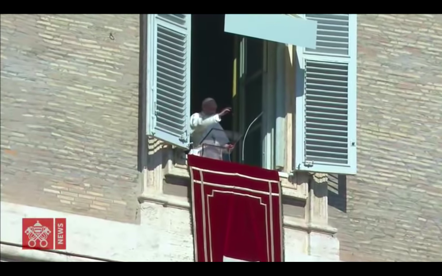 "Jesús nos abre los ojos, nos hace ver con su mirada" - Papa Francisco