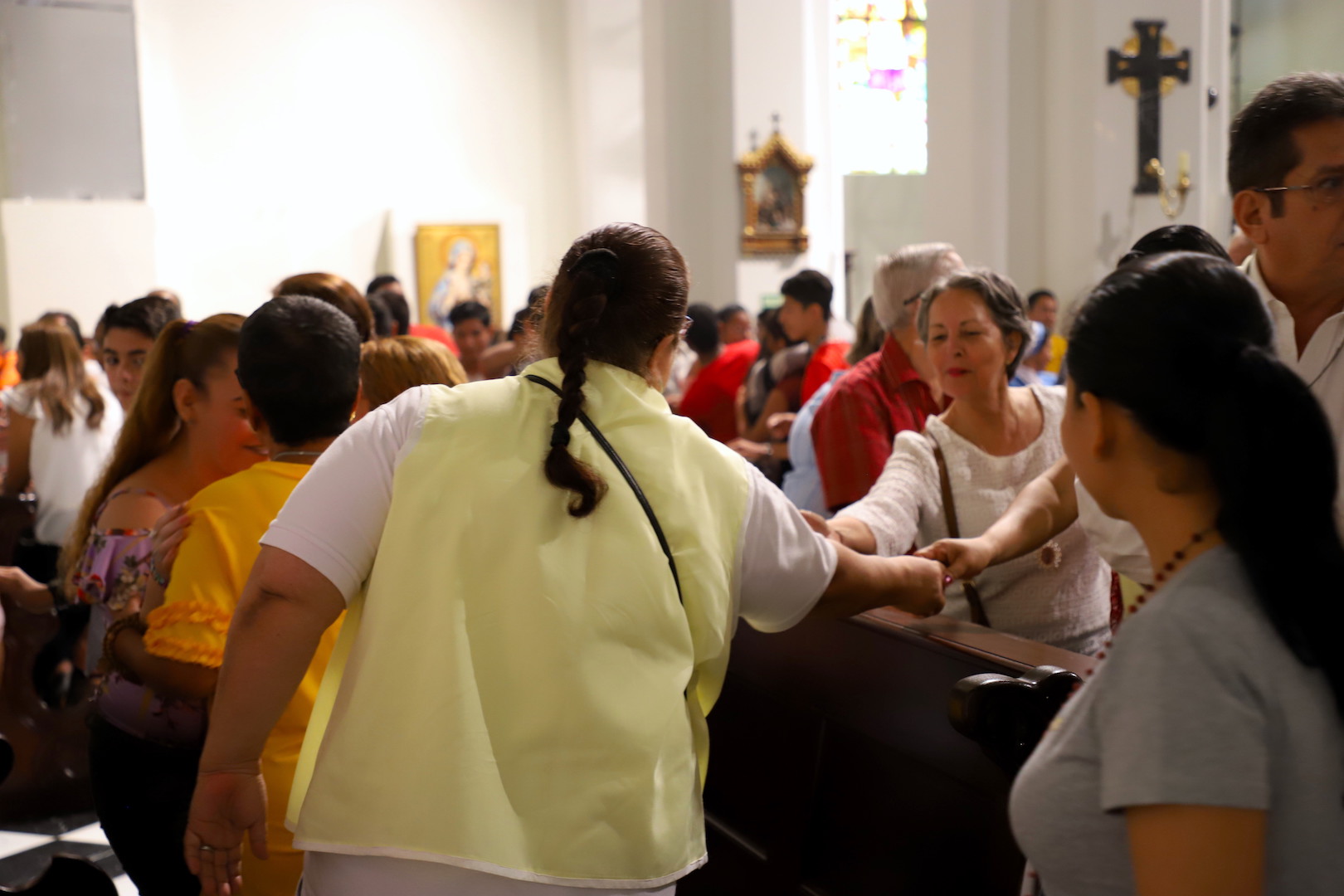 COMO PREVENCIÓN SE SUSPENDE SALUDO DE LA PAZ EN LAS MISAS - ARZOBISPO DE PANAMÁ