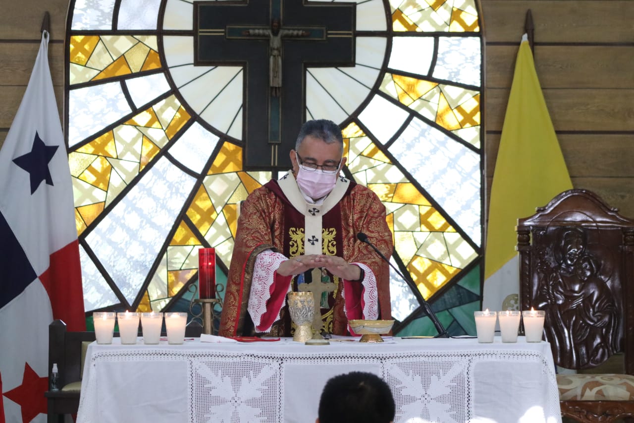 Mons. Ulloa: “Vamos a celebrar con toda la profundidad el acontecimiento más grande en la historia” Semana Santa
