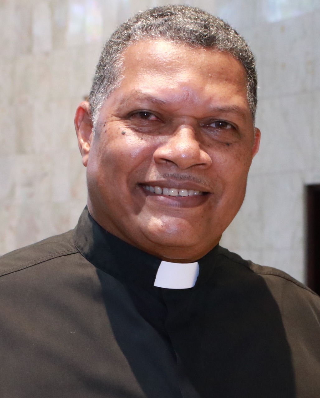Padre Efraín De León Valdés nuevo  Vicario Pastoral de la Arquidiócesis de Panamá