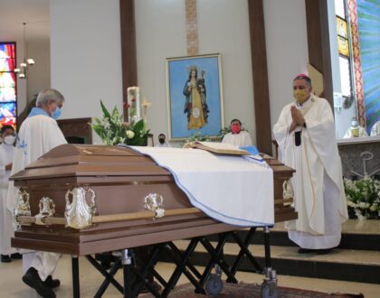 Honras Fúnebres de Monseñor Rómulo Daniel  Aguilar