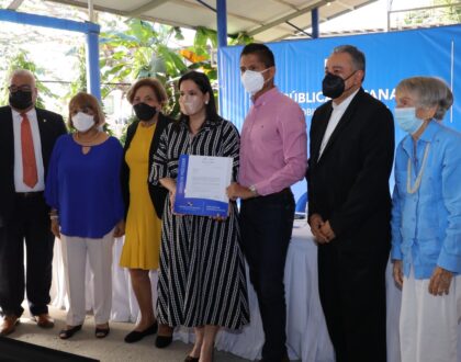 Iglesia Católica recibió orden de proceder del    proyecto “Casa de Día del Adulto Mayor”