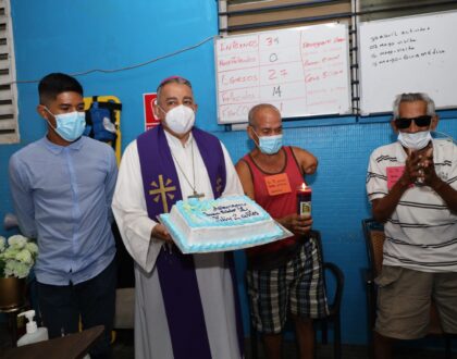 Arzobispo Ulloa celebró el 6º aniversario del Centro San Juan Pablo II