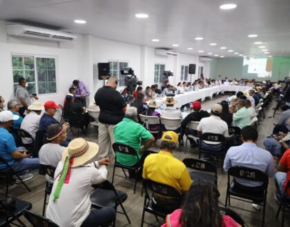 “Tenemos que ser bien serios en nuestros planteamientos y en las soluciones” llamado del Arzobispo Ulloa