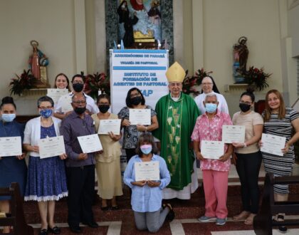 Cuarenta y ocho agentes de pastoral y 14 religiosas finalizan curso teológico pastoral del INFAP