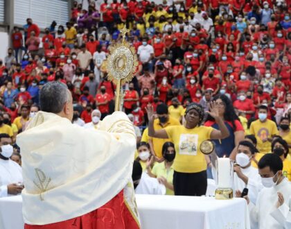 Mons. Ulloa: “Jóvenes tomen el timón y sigan la misión de los Delegados de la Palabra” fue el reto Cita Eucarística en Chame