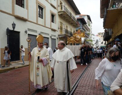 Imagen de la Dormición de la María fue    llevada a la Catedral Basílica del Casco Antiguo