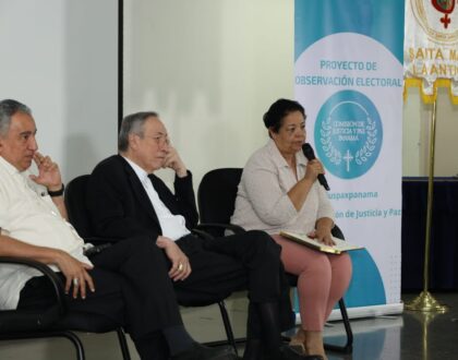 Egresados del diplomado de Observación Electoral  llamados ser apóstoles de la transparencia