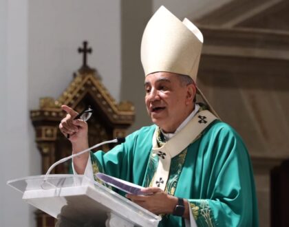 Iglesia católica nunca ungirá a ningún candidato