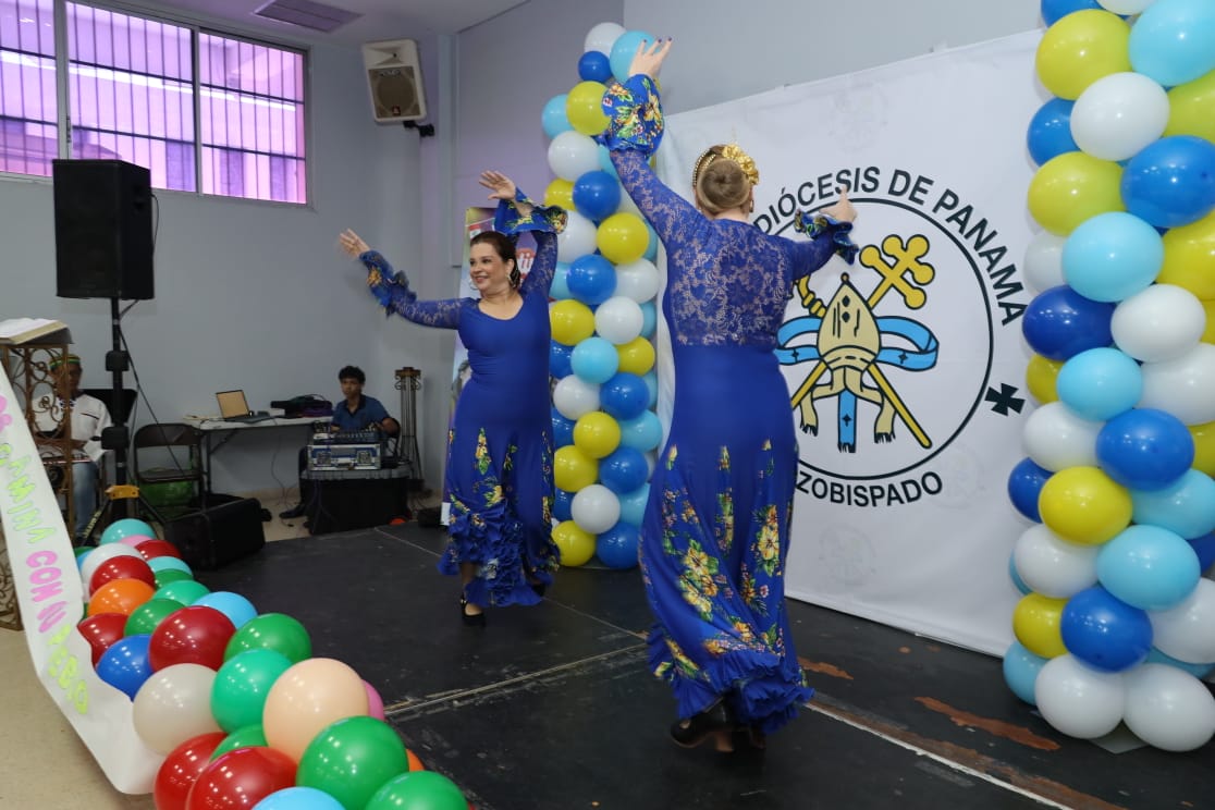 En el Festival de las Naciones, migrantes y refugiados de 13 nacionalidades ofrecieron su arte y cultura