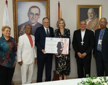 PROPAFA reconoce compromiso de monseñor Ulloa con la salud