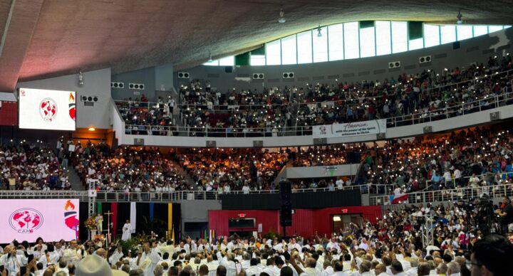 Cardenal	Baltazar Porra, delegado del Papa,	inaugura Congreso	Americano Misionero en	Ponce, Puerto Rico