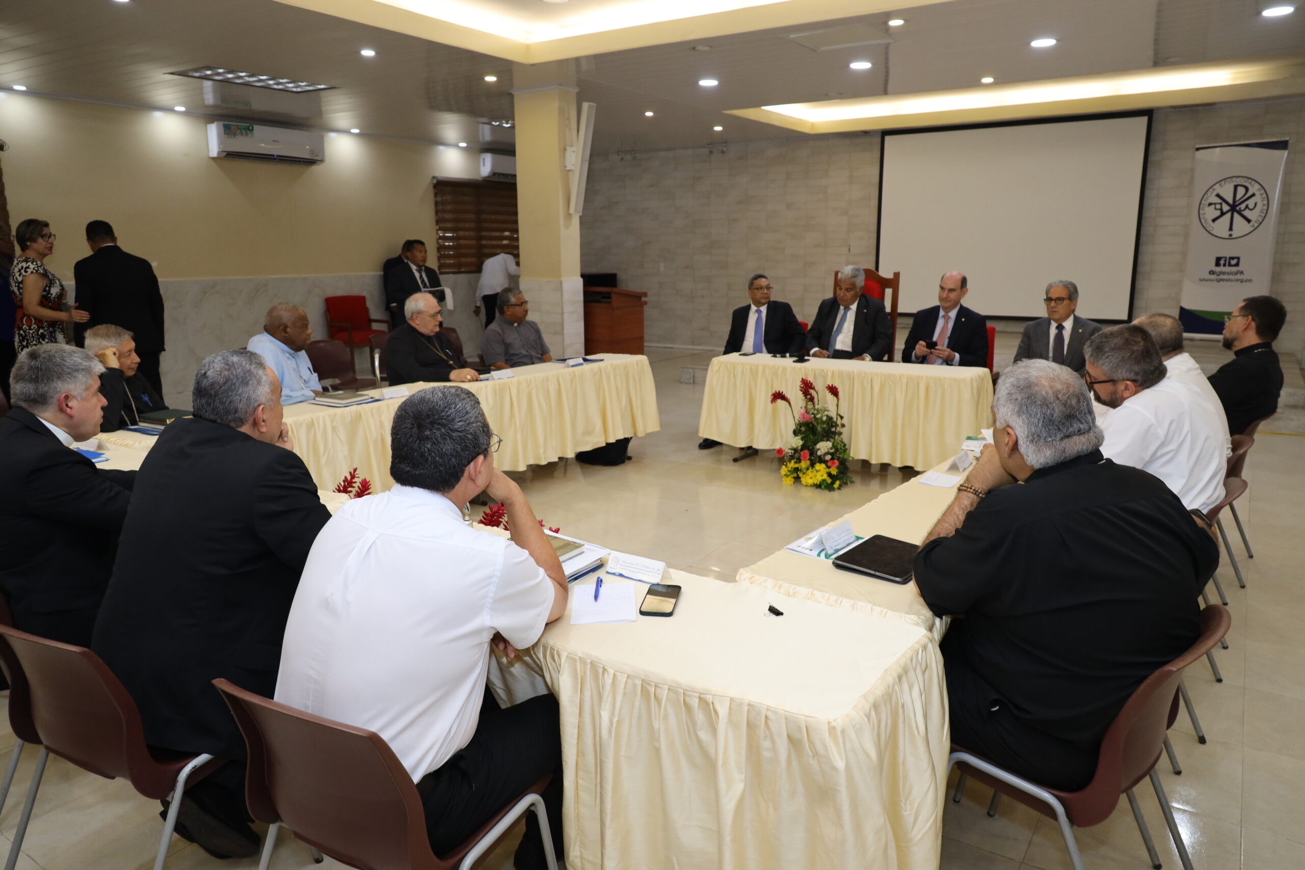 Acompañamiento pastoral  diálogo nacional ante desafíos