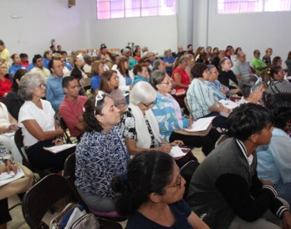 Agentes de Pastoral Social reciben material para la Campaña Cuaresmal 2025