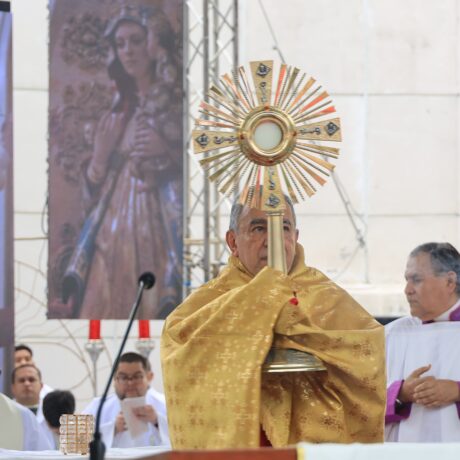 Iglesia panameña hace un llamado nacional a buscar caminos de paz - Cita Eucarística 2025