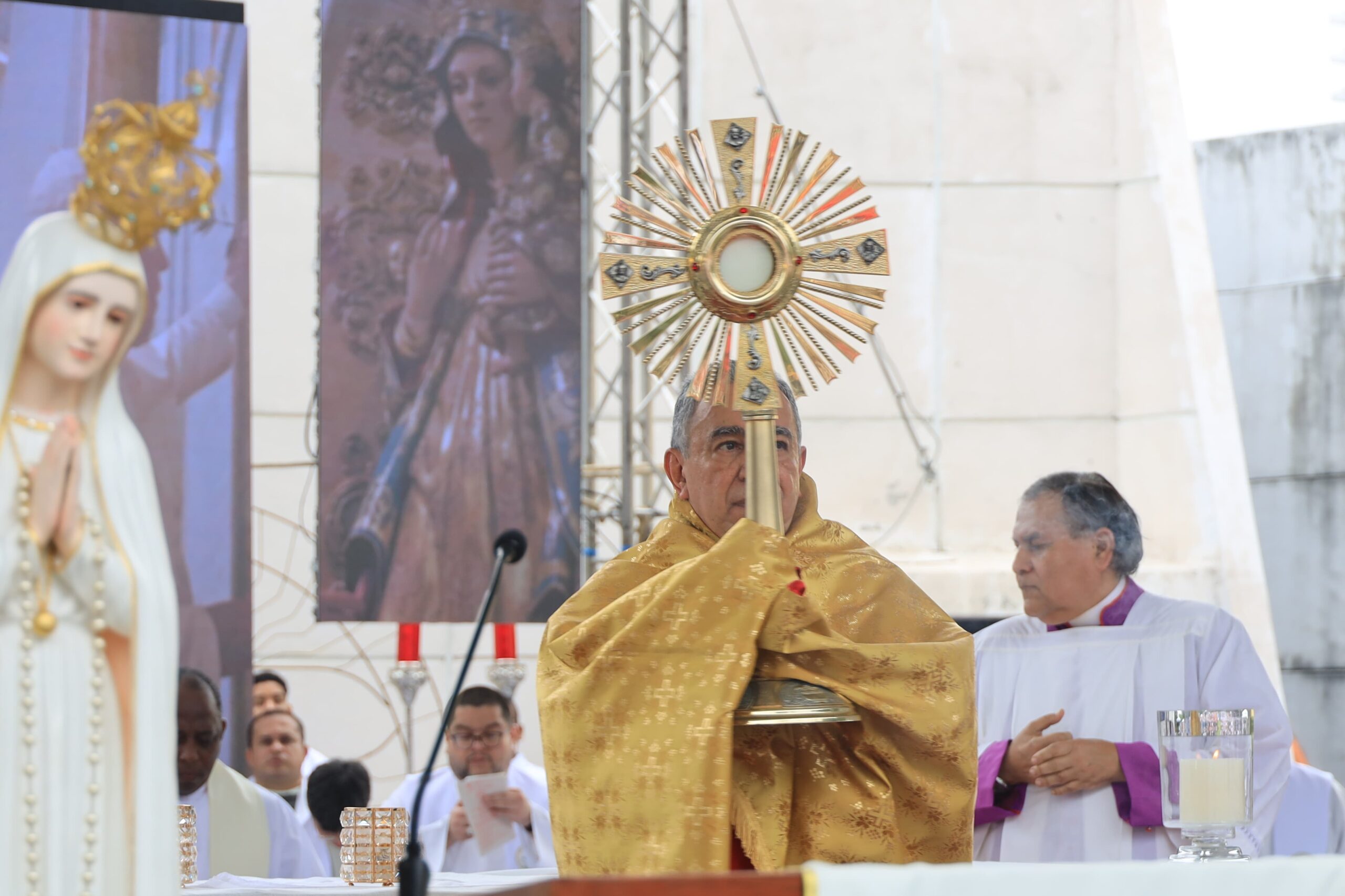Iglesia panameña hace un llamado nacional a buscar caminos de paz - Cita Eucarística 2025