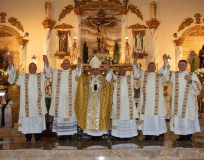 Cinco nuevos diáconos consagran sus vidas al servicio y la compasión