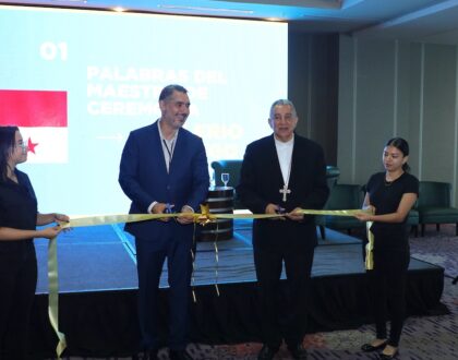 Iglesia en Panamá marca un hito histórico Primer Foro sobre Inteligencia Artificial  y Robótica en la enseñanza de la fe