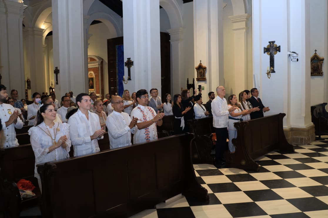 Arzobispo Ulloa: El folklor es escuela de esperanza y fuerza de identidad