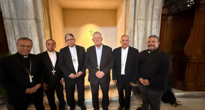 Presidencia del CELAM visita tumba del Papa Francisco