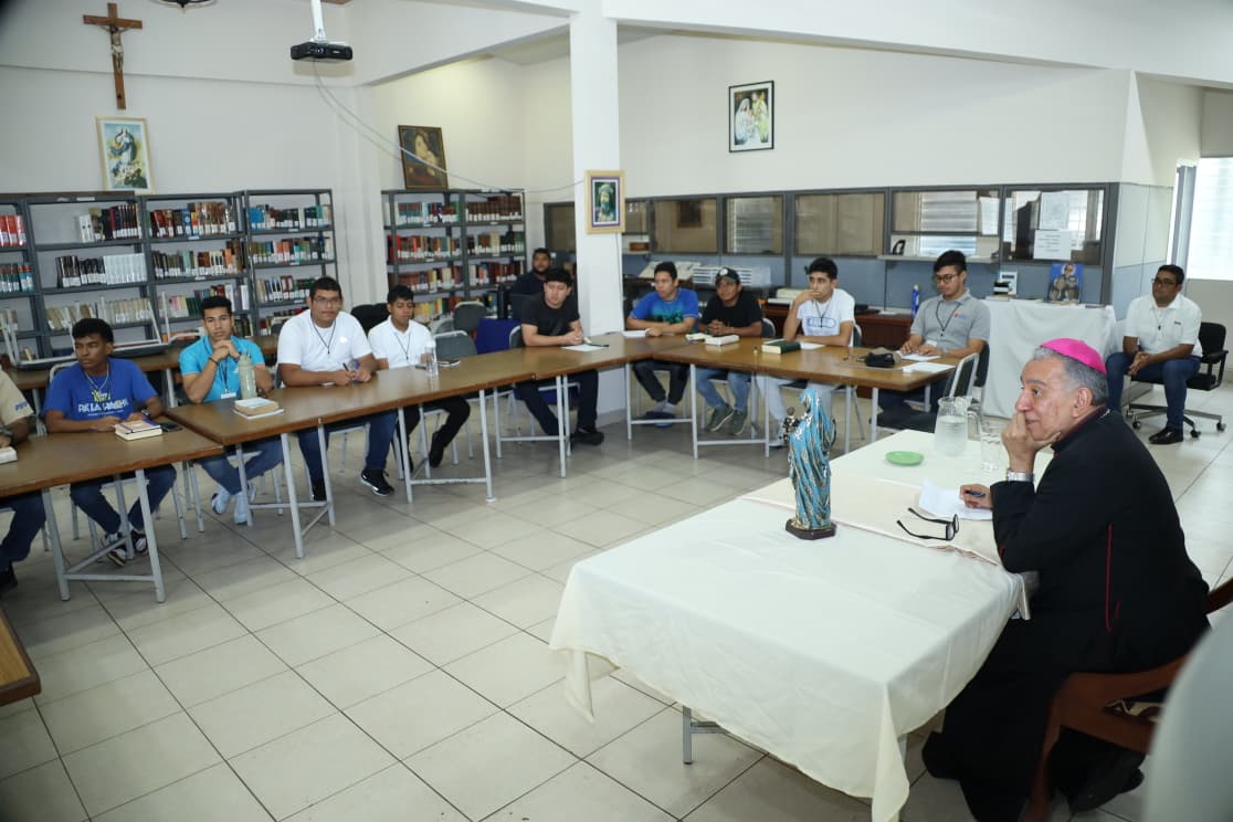 Inician discernimiento vocacional 15 jóvenes en su búsqueda de la voluntad de Dios