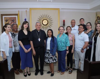Radio Hogar celebra 71 años de evangelización y servicio al pueblo panameño