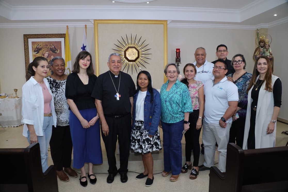 Radio Hogar celebra 71 años de evangelización y servicio al pueblo panameño
