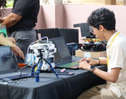 Talento y fe brillan en Olimpiadas de Matemáticas y Robótica 2025