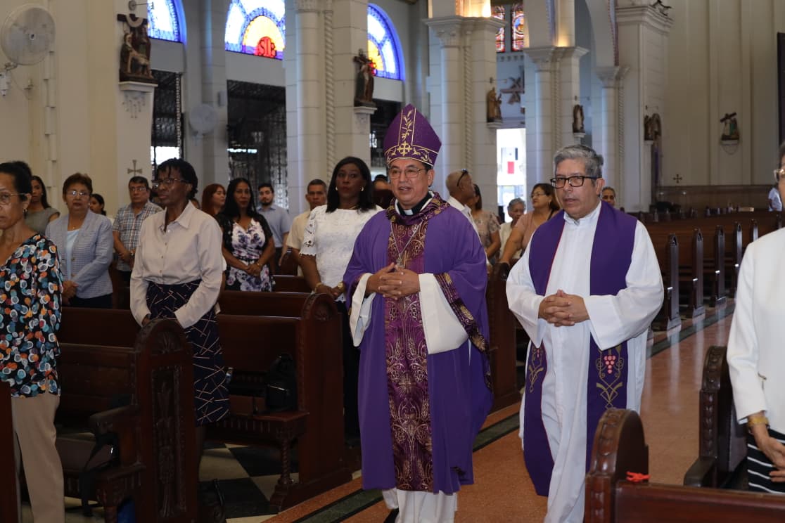 “Educar hoy no es fácil, pero es profundamente necesario”, Mons. Luis Saldaña