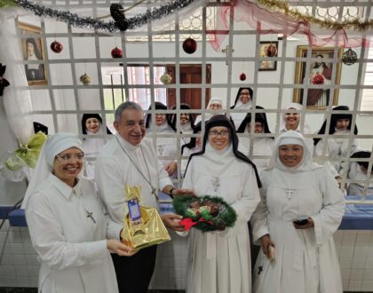 En esta Noche Santa, el Niño Jesús encuentre en el convento de nuestro corazón un hogar