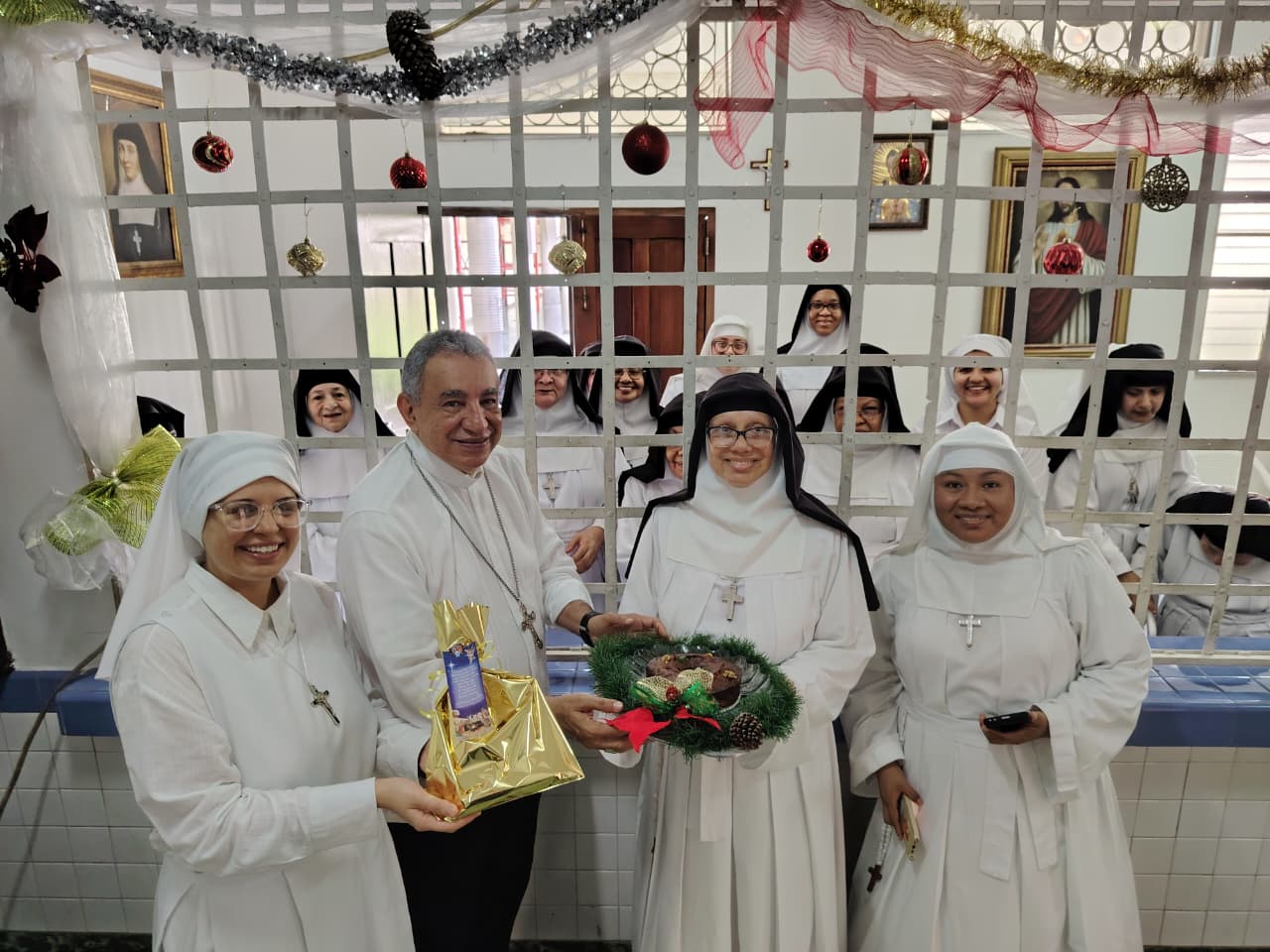 En esta Noche Santa, el Niño Jesús encuentre en el convento de nuestro corazón un hogar