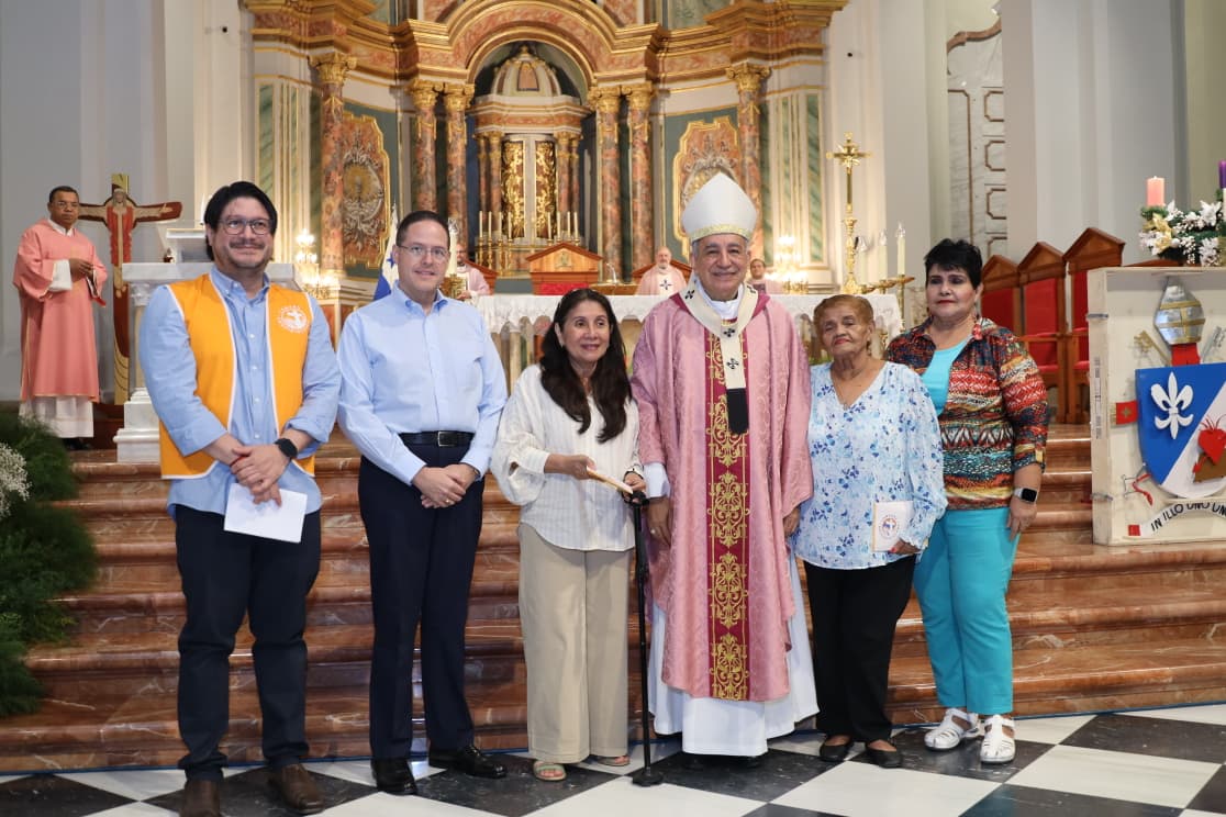 Campaña Arquidiocesana entrega premios de la Gran Rifa Solidaria 2025