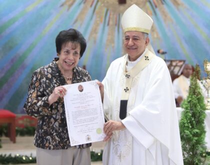 Arquidiócesis de Panamá condecora a la periodista Luz María Noli
