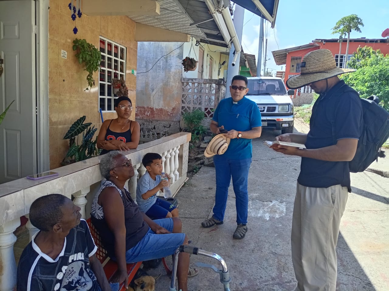 Veintiún seminaristas son enviados a Evangelizar en Chiman y El Archipiélago