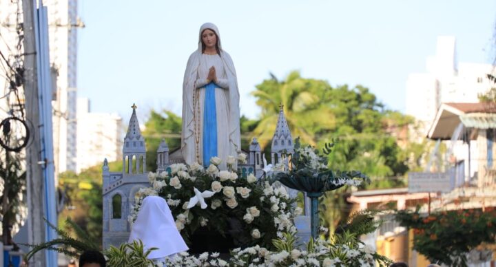 Un rincón de Lourdes en el corazón de la Arquidiócesis fue lugar de consuelo, gratitud y fe
