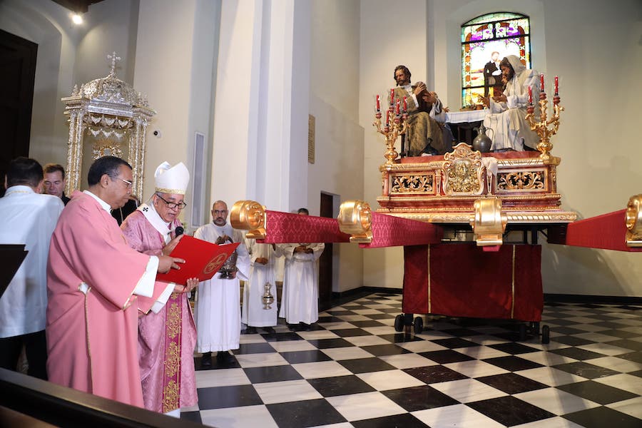Bendicen nuevo conjunto escultórico de la Última Cena en la Catedral Basílica Santa María la Antigua