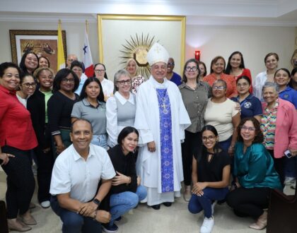Colaboradores del Arzobispado de Panamá  celebran aniversario episcopal de monseñor José Ulloa Mendieta
