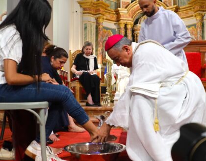 llamados a vivir la Eucaristía como encuentro real con Cristo y servicio al prójimo