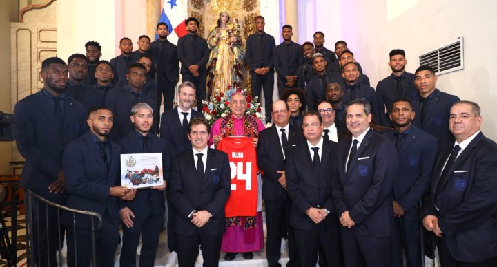 Bendecida la selección en la Catedral