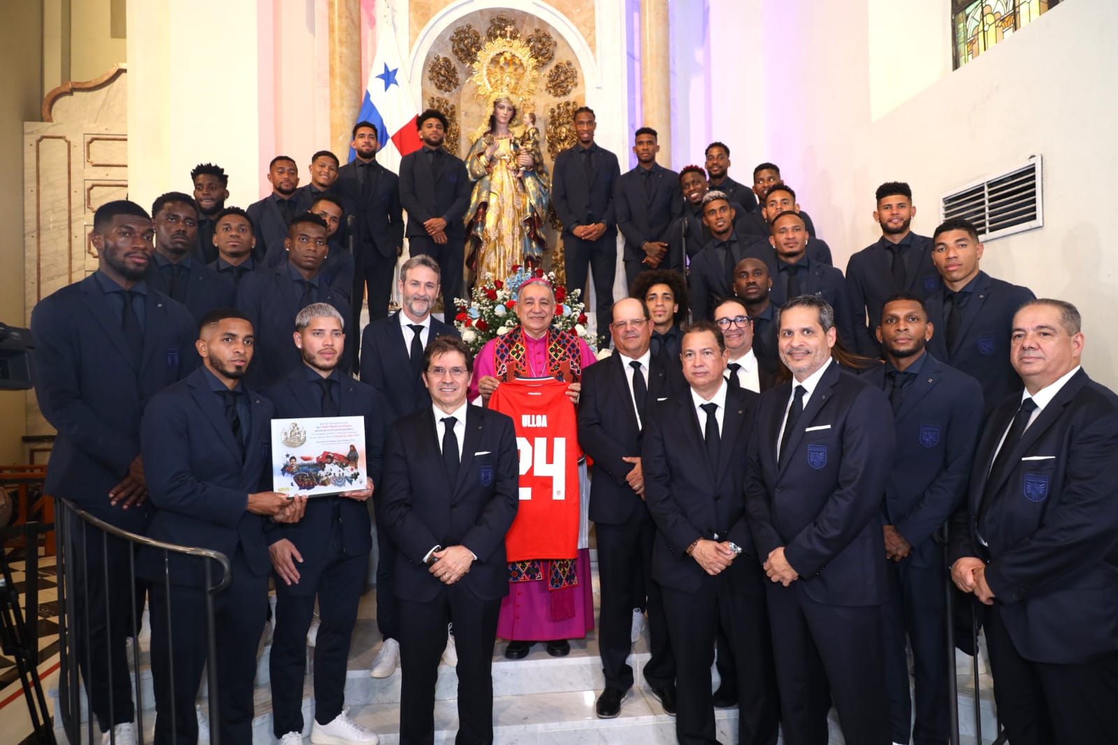 Bendecida la selección en la Catedral