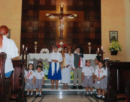 Niñez y juventud del Chorrillo iluminan de fe y esperanza fiesta de la Virgen de Fátima