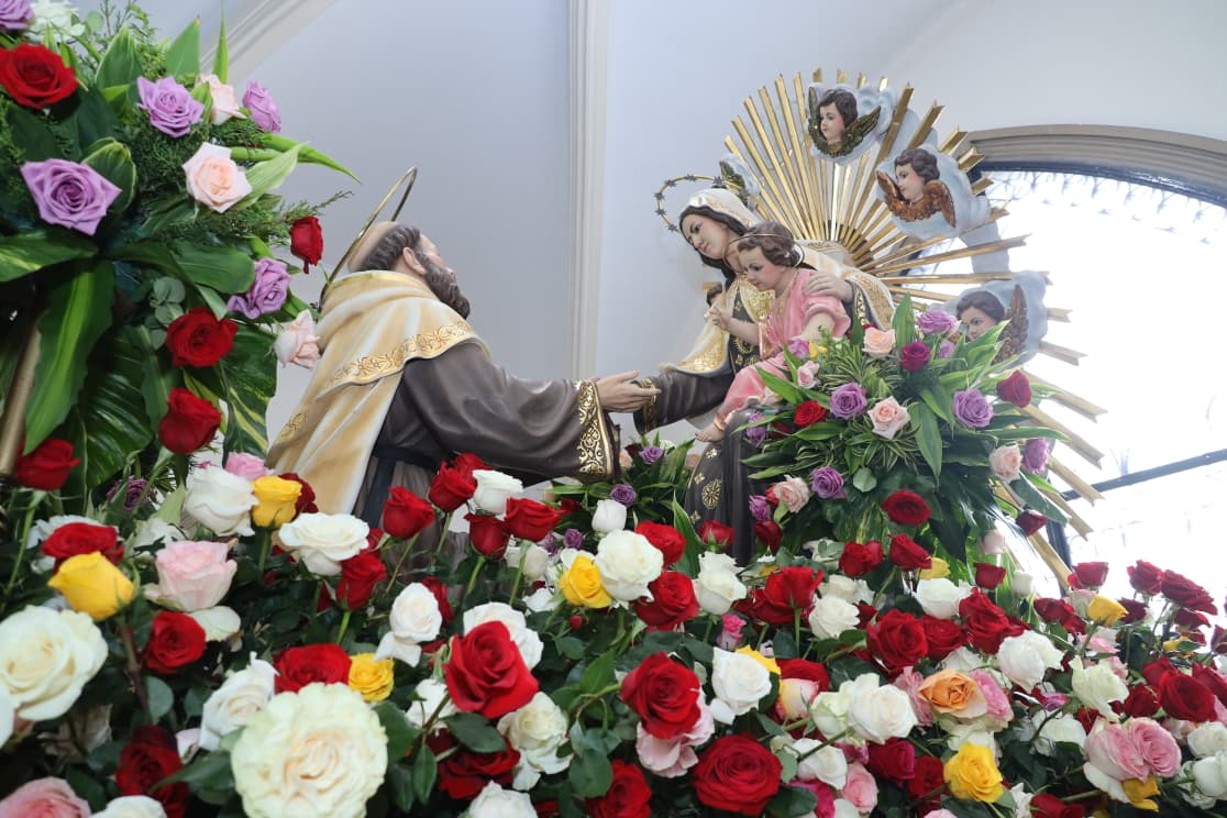 Parroquia Nuestra Señora del Carmen, celebra a su Patrona con llamado a ser “casa y escuela de comunión”