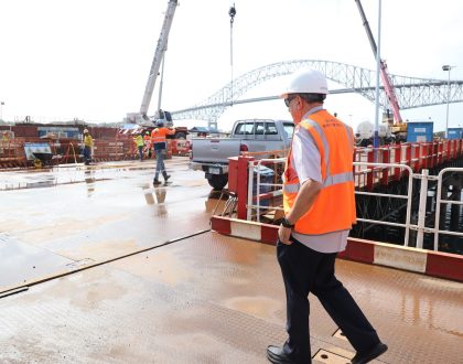 Arzobispo Ulloa bendice las obras del Cuarto Puente y destaca el talento de los trabajadores panameños