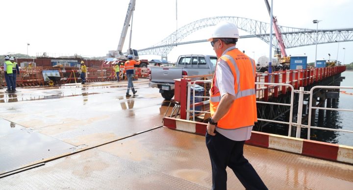 Arzobispo Ulloa bendice las obras del Cuarto Puente y destaca el talento de los trabajadores panameños
