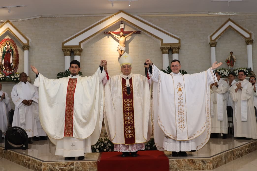 Congregación Pasionista fortalece su presbiterio con los nuevos religiosos Néstor Carrillo y René Cedeño