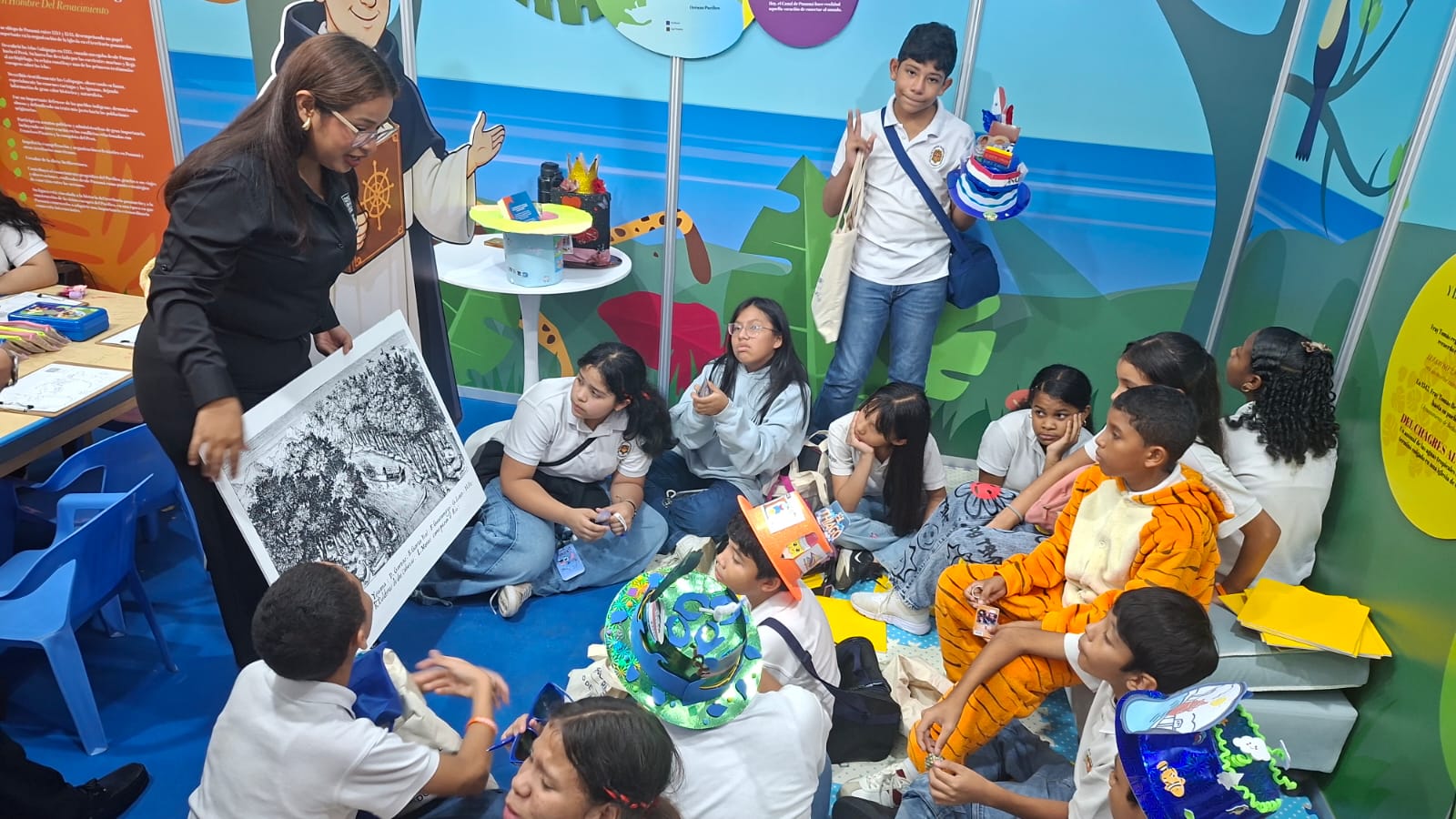 La fe y la cultura toman un lugar en la juventud presente en la XXII Feria Internacional del libro